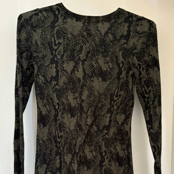 Old Navy Sweater Dress Snake Python Print Long Sleeve XS - Picture 3 of 5